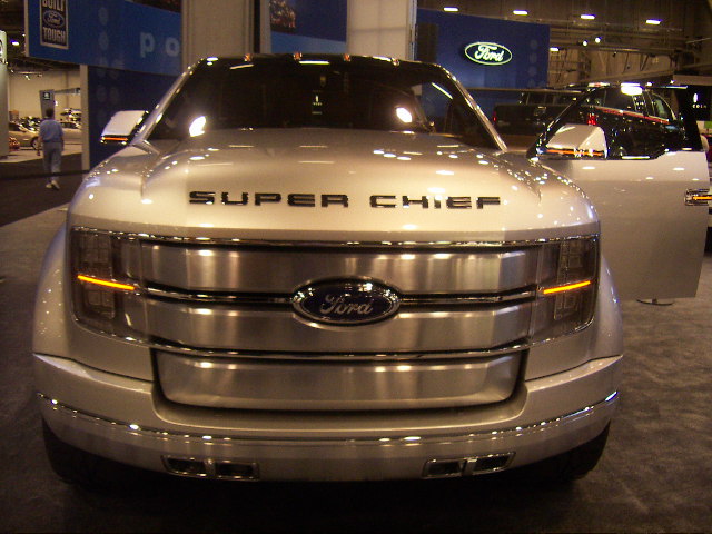 2007 Ford Super Chief Concept Truck Picture and Reivew